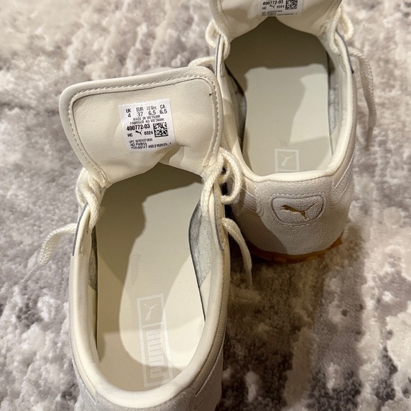 Women’s Puma Easy Rider Leather Vintage White and Cream Sneakers - Picture 5 of 6